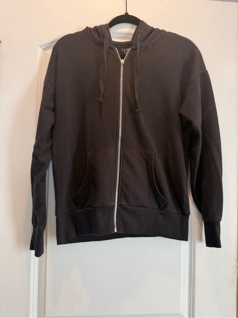 Time and Tru Men’s Black Full-Zip Hoodie Sweater